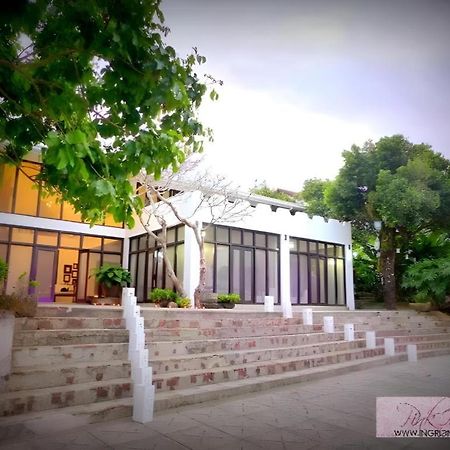 Hacienda Isabella Hotel Tagaytay City Exterior photo